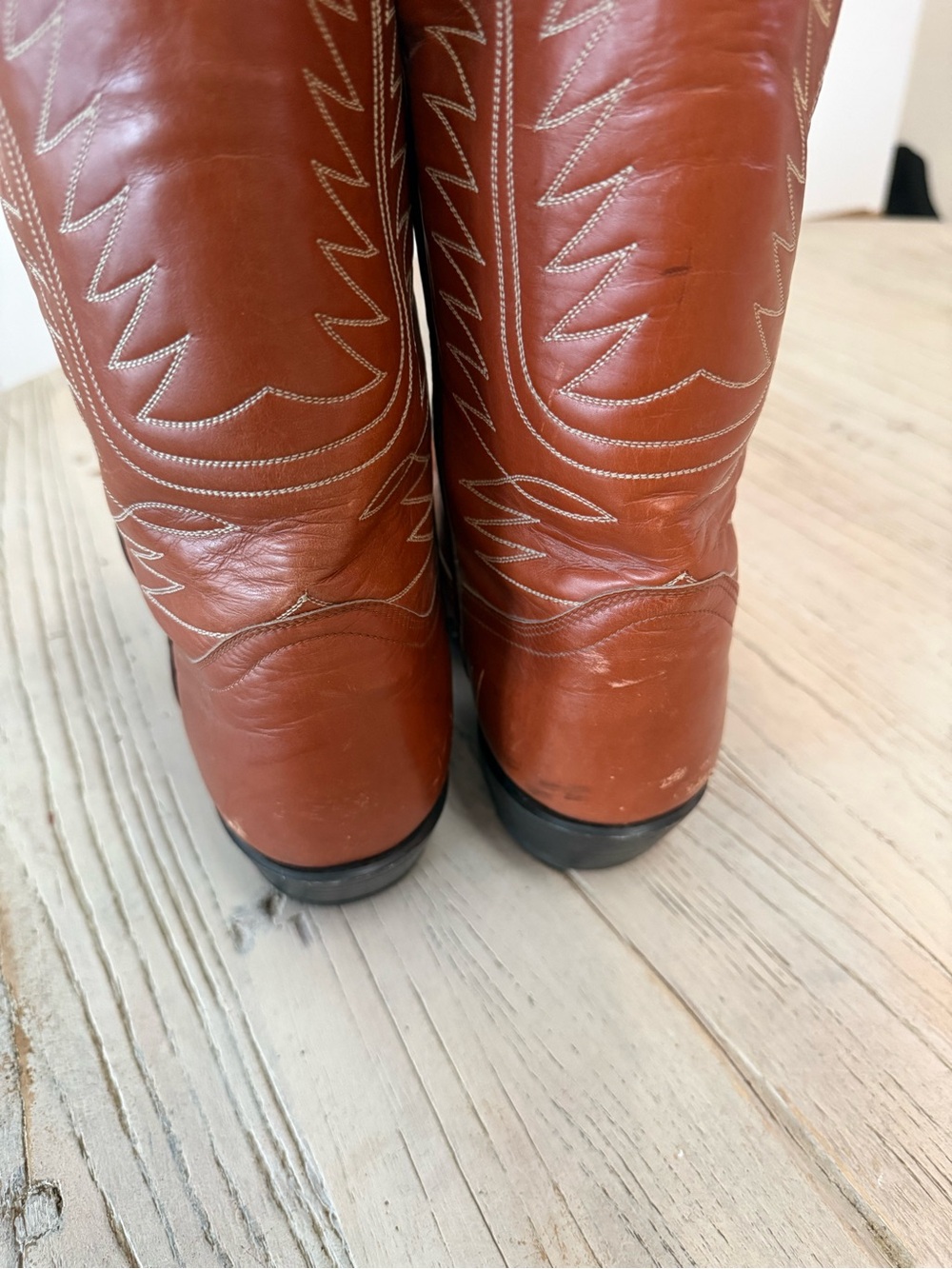 Tony Lama Women’s Vintage Western Cowboy Boots Cognac Brown Leather – Size 10. - Picture 9 of 10